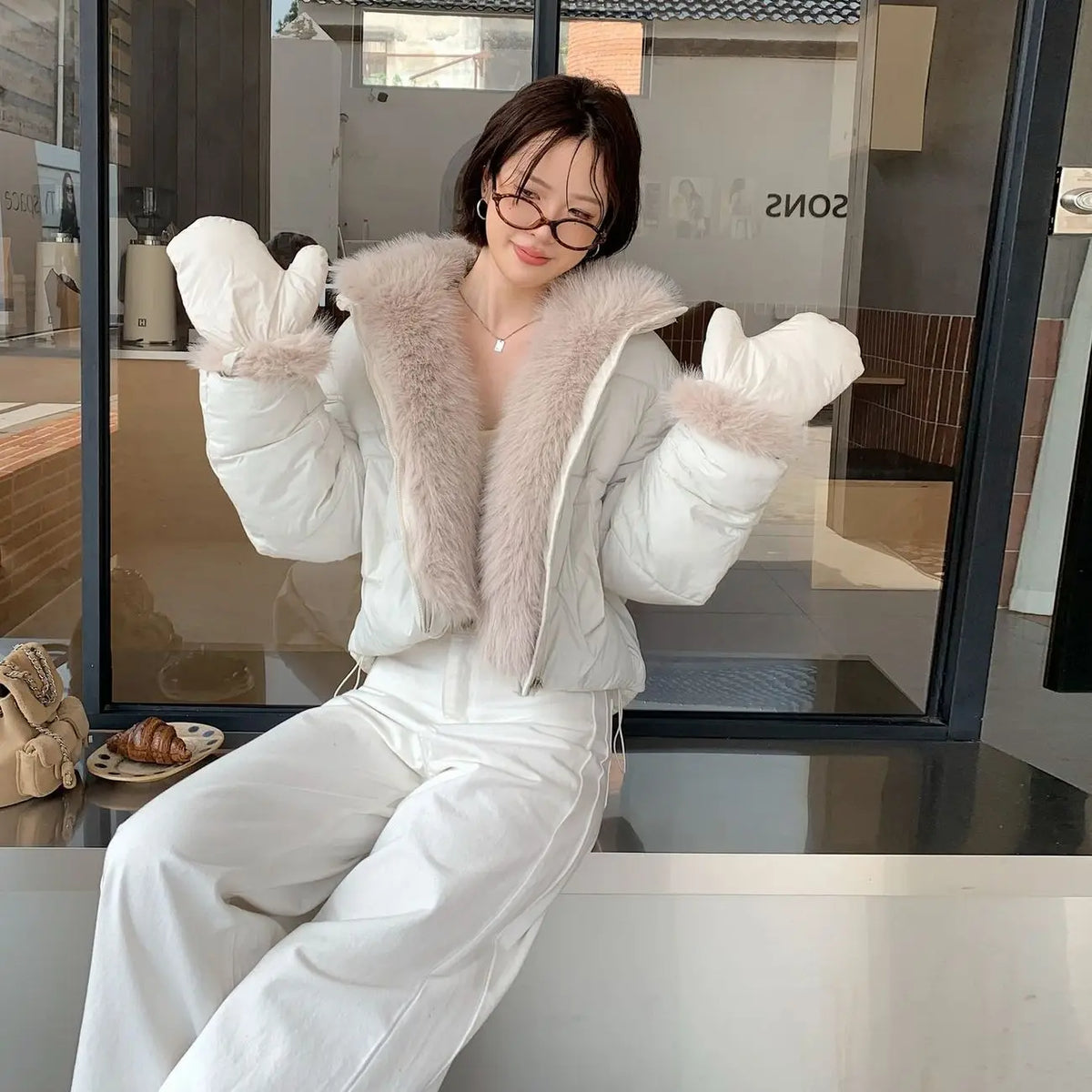 2026 New Winter Coat Women Korean Fashion Loose Female Fur Collar Windproof Warm Parkas Luxury Cotton Cropped Jacket