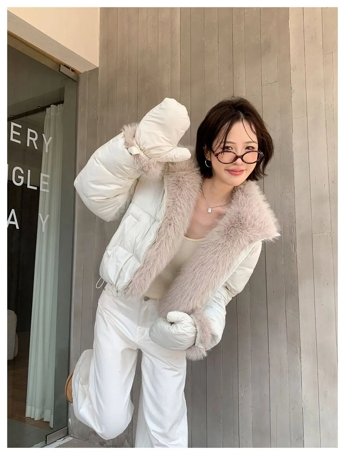 2026 New Winter Coat Women Korean Fashion Loose Female Fur Collar Windproof Warm Parkas Luxury Cotton Cropped Jacket